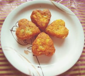 Cheese Potato Cutlets - Quick cheese and potato cutlets recipe. Kid's friendly and very versatile.