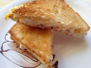 The best Cheese Veg Sandwich, perfect for breakfast as well as evening snacks. Can be given to kids in their lunch boxes!