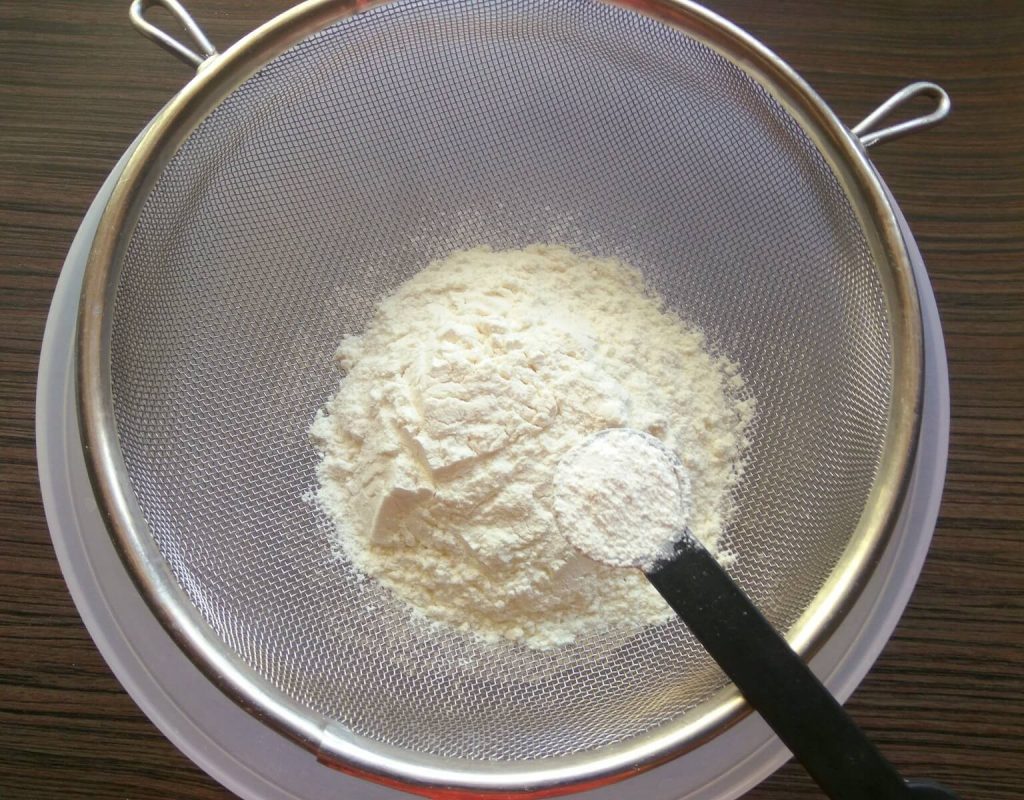 Eggless Cinnamon Cake : Simple, moist and full of cinnamon! Prepare this eggless cake for tea time, serve it as a dessert or eat a slice of this eggless cinnamon tea cake with a cup of tea or hot coffee!