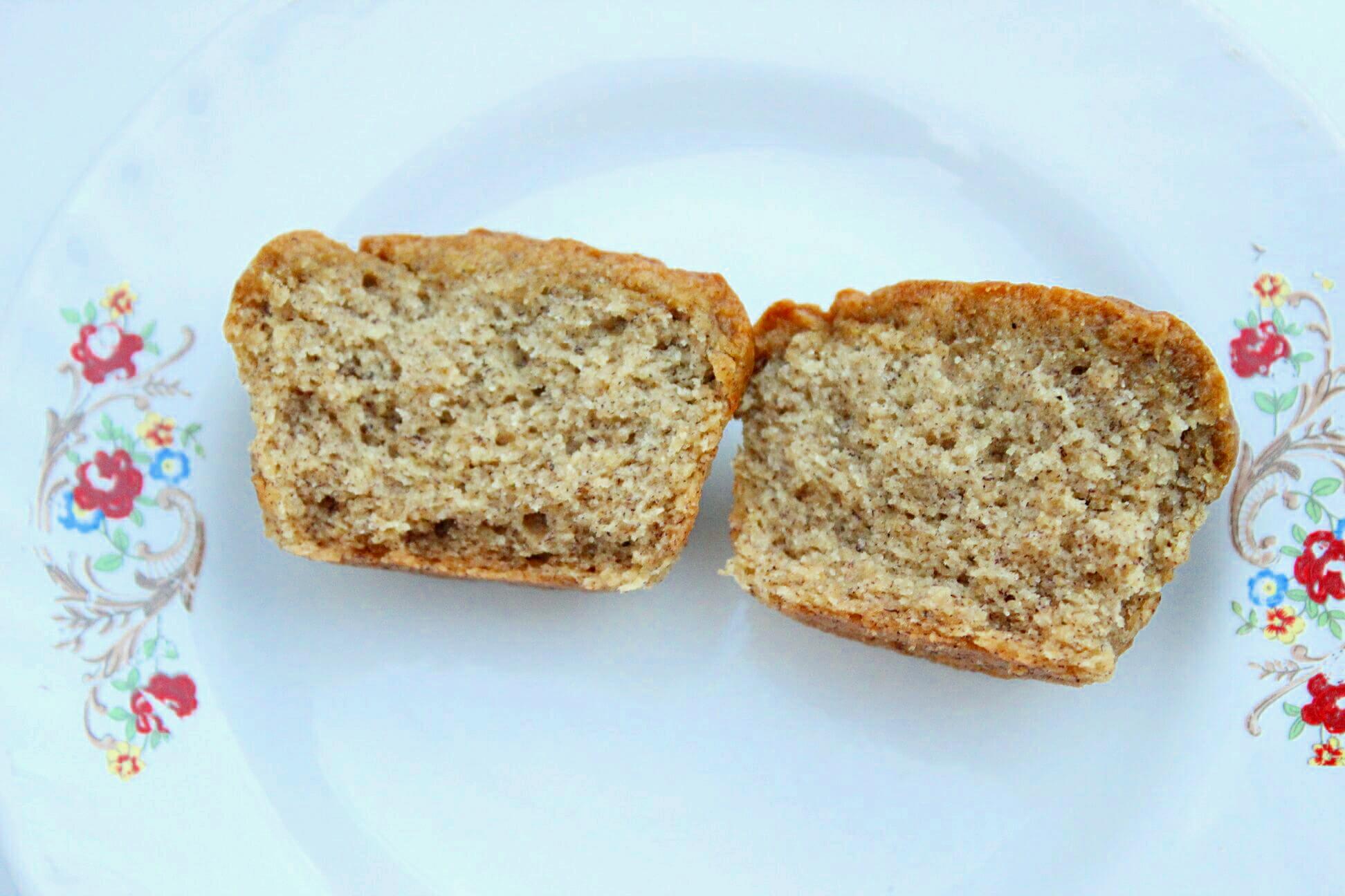 Eggless Banana Muffins With Yogurt: Bake these classic egg free banana muffins as soon as possible! They are soft, moist and full of flavors!!!