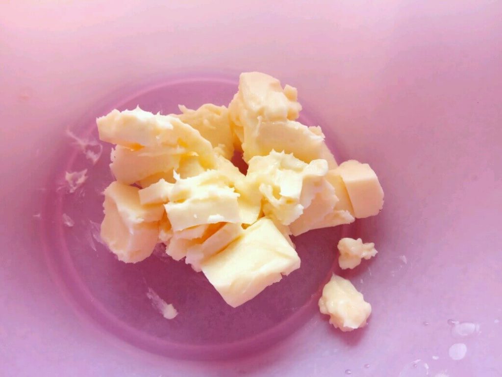 Eggless tutti frutti muffins : easy and basic eggless muffin recipe. #eggless #egglessbaking #egglessmuffins #egglessmuffinrecipe 