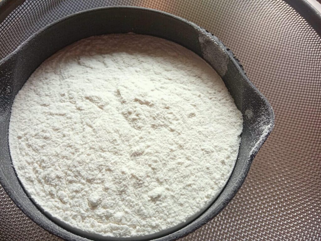 Eggless tutti frutti muffins : easy and basic eggless muffin recipe. #eggless #egglessbaking #egglessmuffins #egglessmuffinrecipe 